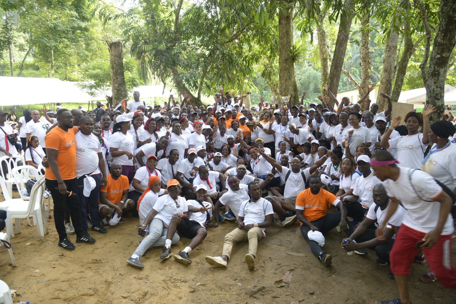 Ambiance conviviale durant l'événement ASACI